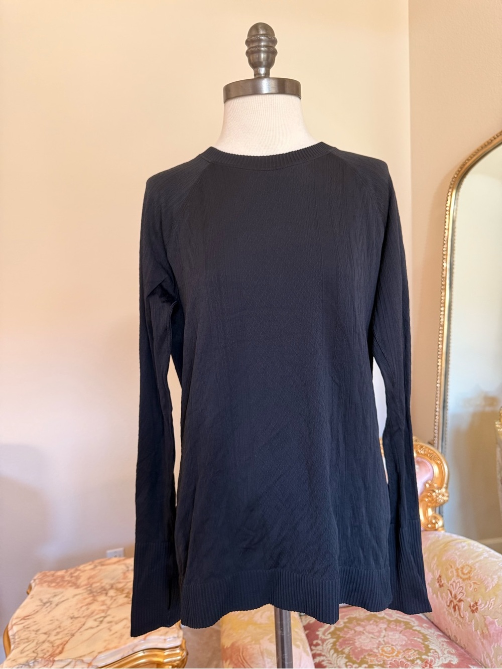 lululemon athletica Black Long-Sleeve Crew Top